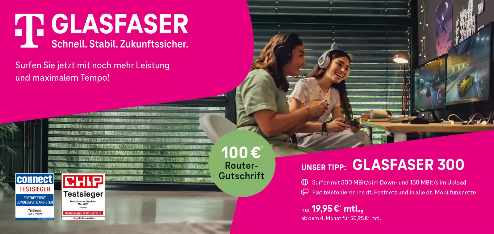 Telekom Glasfaser-Angebot: zwei Gamerinnen am PC, schnelles Internet